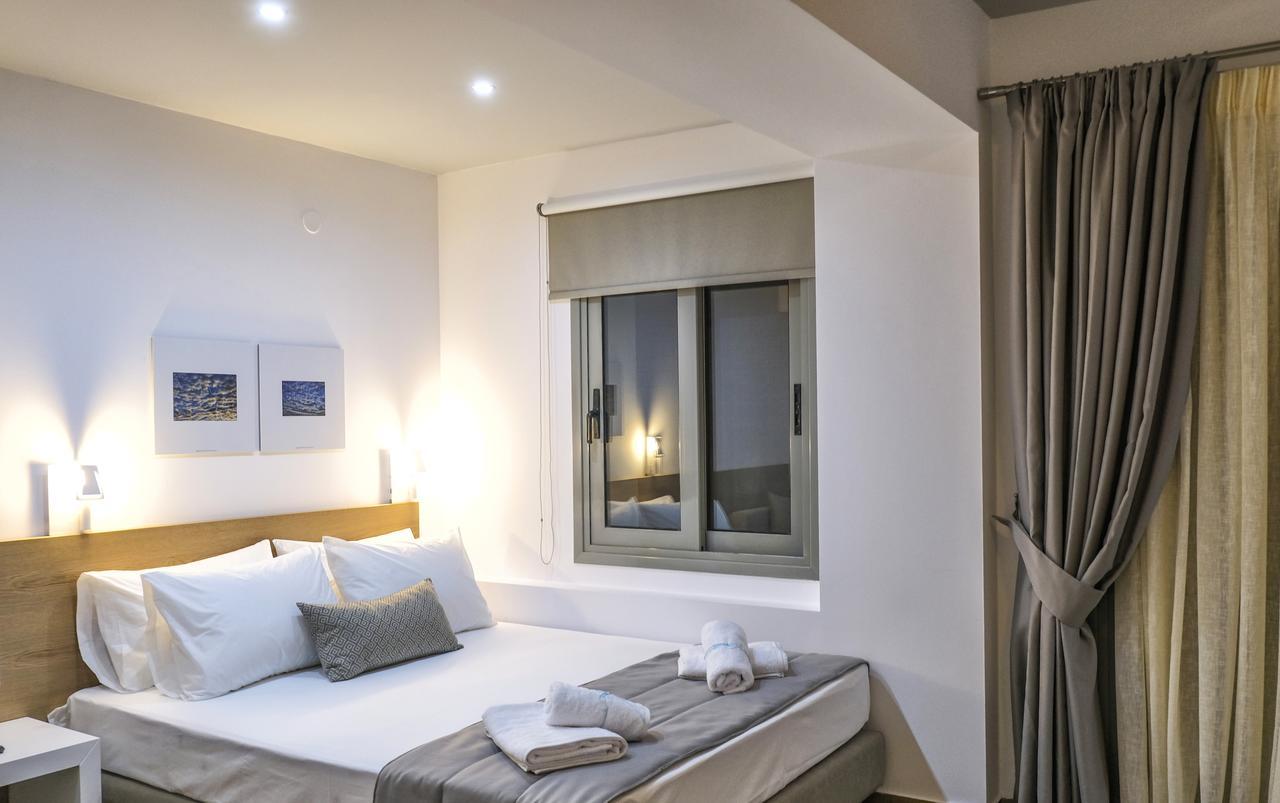 Hotel Vozina Metamorfosi  Exteriör bild