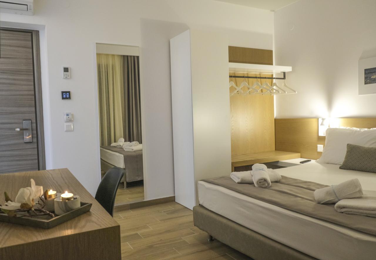 Hotel Vozina Metamorfosi  Exteriör bild